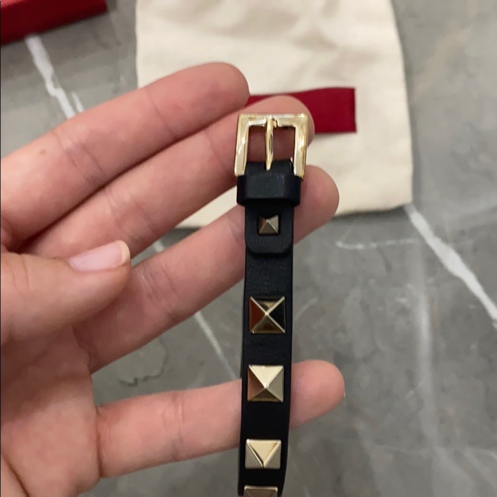 Valentino ROCKSTUD BRACELET - Picture 7 of 10